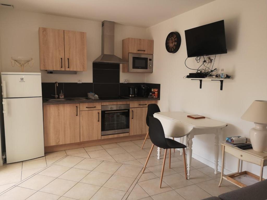 Appartement 2 Pieces Avec Terrasse Proche Mer Et Commerces Ouistreham Εξωτερικό φωτογραφία