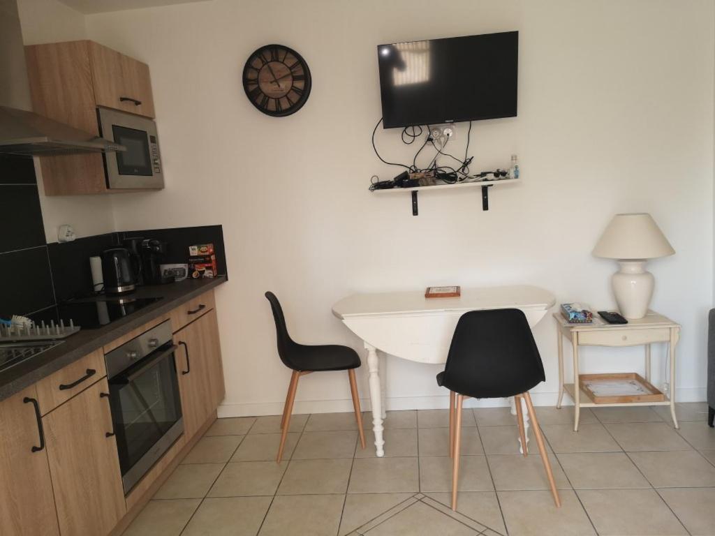 Appartement 2 Pieces Avec Terrasse Proche Mer Et Commerces Ouistreham Εξωτερικό φωτογραφία